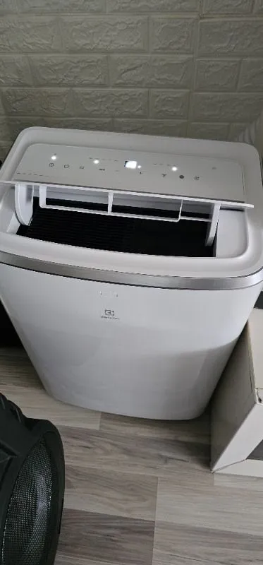 Electrolux EXP34U339HW 600 Serisi Comfort 12 Bin BTU Isıtma Soğutma Nem Alma Fan Fonksiyonlu Wi-Fi A/A+ Enerji Sınıfı Mobil Klima