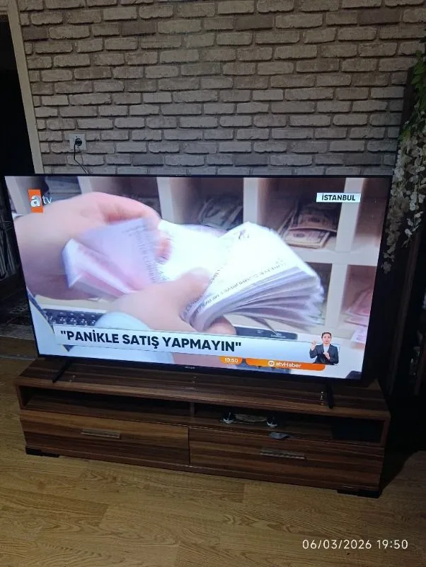 Grundig 75 GKU 700 75” 190 Ekran Uydu Alıcılı 4K Ultra HD Smart Google TV
