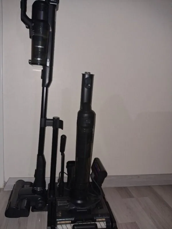 Grundig Vcw 8430 400 Watt Islak Ve Kuru Şarjlı Dikey Süpürge Hepa Filtreli Antrasit Renk