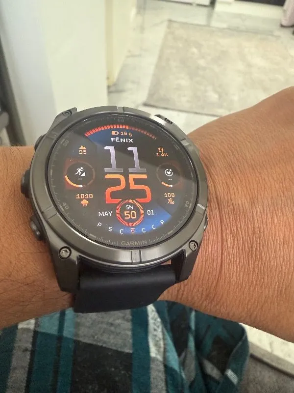 Garmin Fenix 8 – 51MM Amoled Sapphire Karbon Gri Dlc, Siyah/gri Silikon Kayışlı