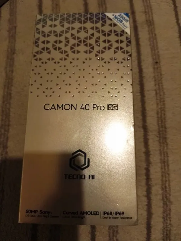 Tecno CAMON 40 Pro