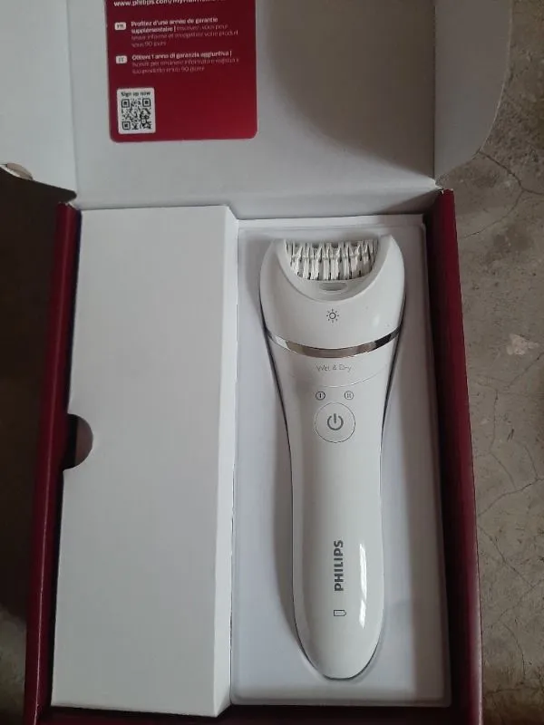 Philips BRE700/05 Kablosuz Epilatör Islak-Kuru Kullanım Özelliği ile Bacak Yüz Koltuk Altı Bikini Bölgesi İçin