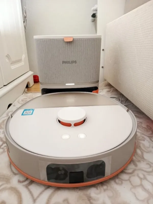 Philips 5000 Serisi Islak Kuru Robot Süpürge, Yüksek Emiş Gücü, Uzun Çalışma Süresi, HomeRun, Otomatik Boşaltma İstasyonu, Beyaz, XU5100/20