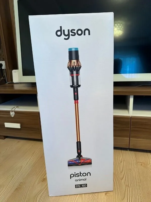 Dyson V16 Piston Animal kablosuz süpürge (Mat siyah/Bakır)