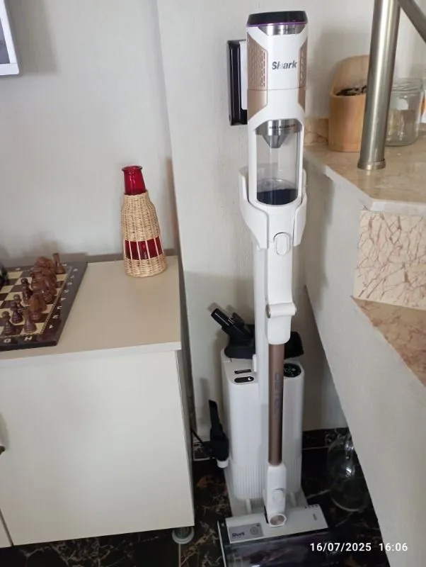Shark Detect Clean&Empty Auto-Empty Sistemli Turbo Başlıklı Şarjlı Dikey Süpürge