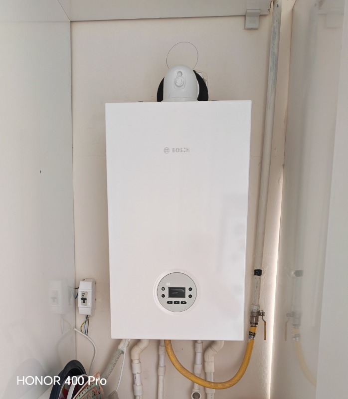 Bosch Condens 1200 W 24/24 Kw (20.000 Kcal) Tam Yoğuşmalı Kombi