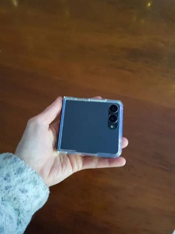 Samsung Galaxy Z Flip7