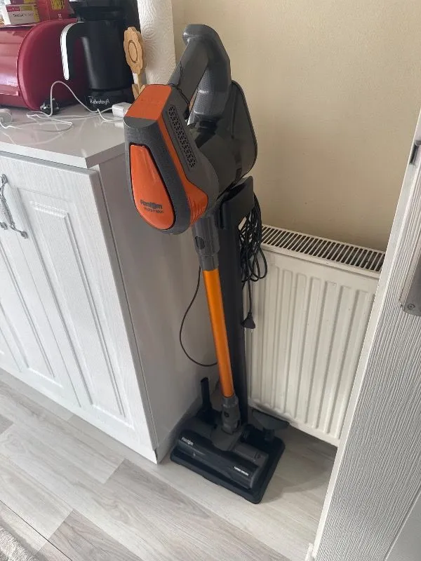 Fantom Pluto P 6000 Cyclone Dikey Elektrikli Süpürge