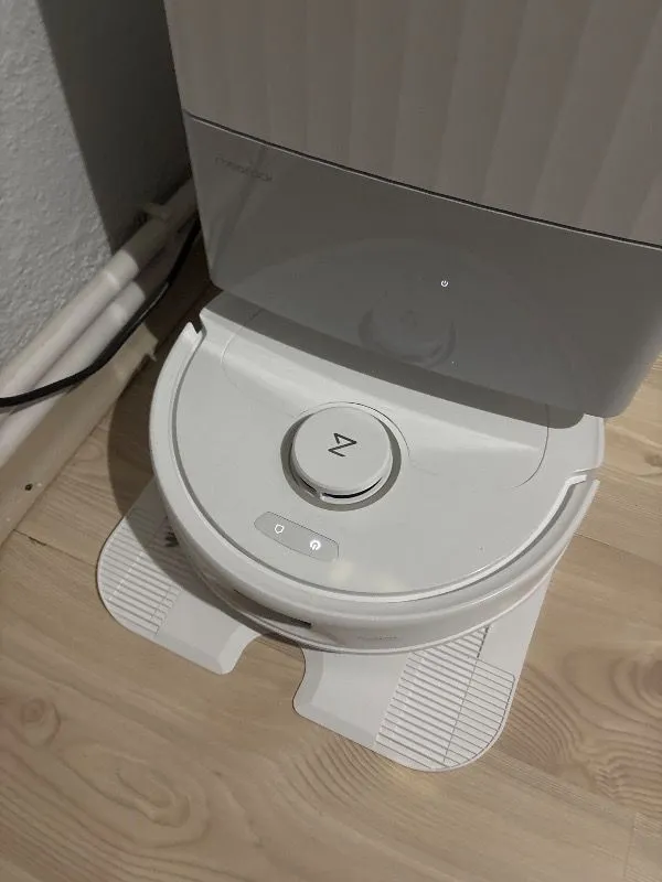 Roborock Qrevo C Pro Akıllı Robot Süpürge 18.500 Pa – Beyaz