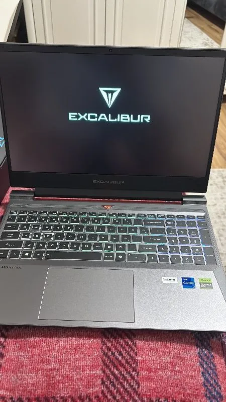 Casper Excalibur G870 Intel Core i7 13620H 16GB 1TB SSD RTX5050 Freedos 15.6″ 165Hz Taşınabilir Bilgisayar G870.1362-BF50X-C