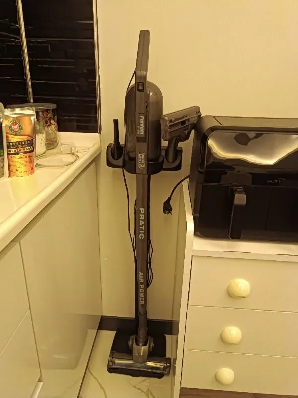 Fantom Pratic Aır Power P 1250 Antrasit Torbasız Dönebilen Turbo Başlıklı Dikey Süpürge