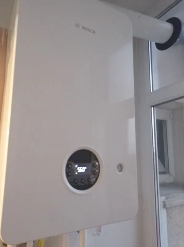 Bosch Condense 2200iW 24 kW Yoğuşmalı Bacalı Kombi Enerji Tasarruflu Çevre Dostu Isıtma Sistemi