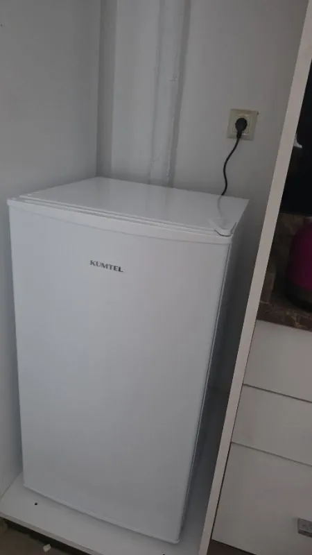Kumtel 93L Beyaz Büro Tipi Buzdolabı HMB-110