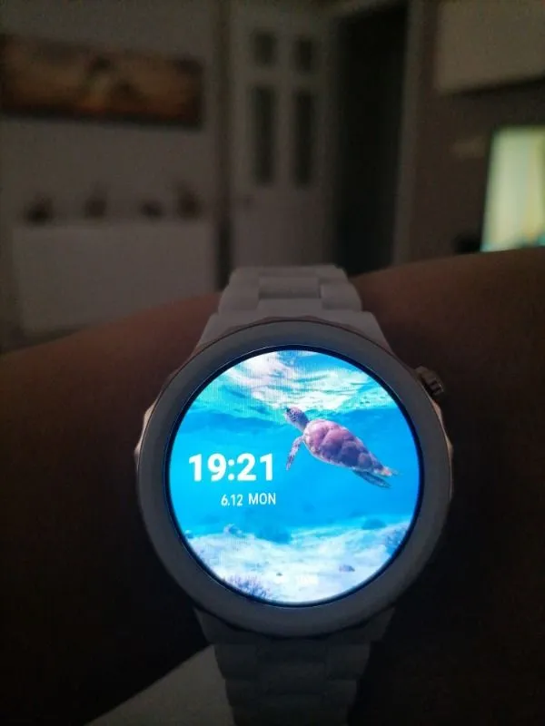 Huawei Watch GT3 Pro 43MM Seramik Kasa Akıllı Saat Modeli ile Spor ve Günlük Kullanım Uyumlu