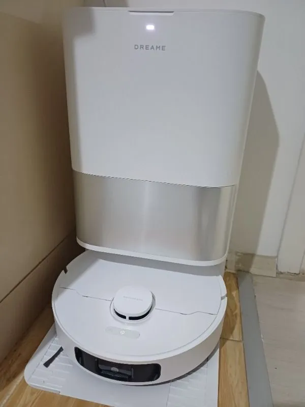 Dreame D30 Ultra Robot Süpürge Beyaz, 25.000PA Emiş Gücü
