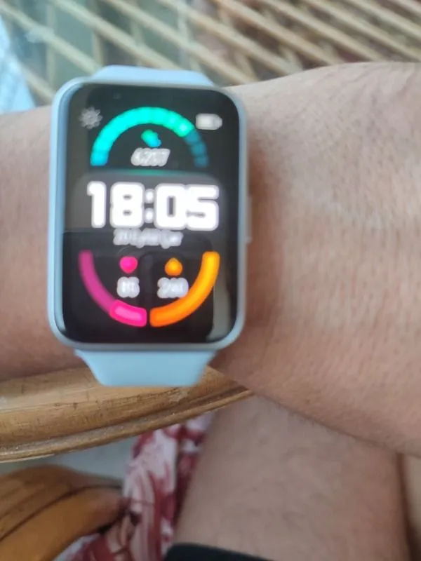 Huawei Watch Fit 2 – 1.74 inç Ekran ile Kadınlar için Akıllı Saat Sağlık Takibi Özellikleri