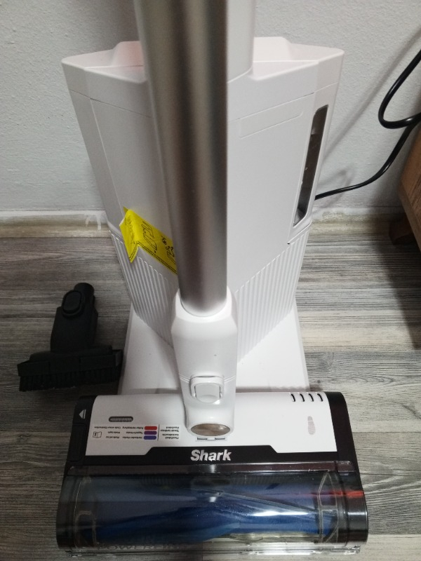 Shark Clean & Empty Auto-Empty Sistemli Şarjlı Dikey Süpürge 1,3 L