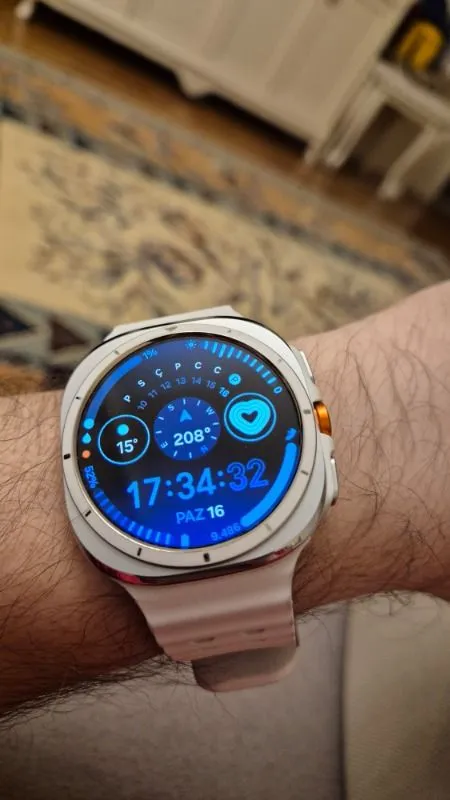 Samsung Galaxy Watch Ultra Bluetooth Akıllı Saat Titanyum Beyaz 47MM SM-L700NDAATUR