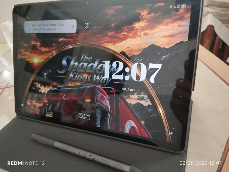 Lenovo Tab K11 Gen 2 8GB 128GB Depolama 11″ 2.5K (2560X1600) 90Hz Wi-Fi + LTE IPS IP52 Android Tablet ZAFN0132TR Folio Kılıf + Kalem + (Sim Kart Uyumlu)