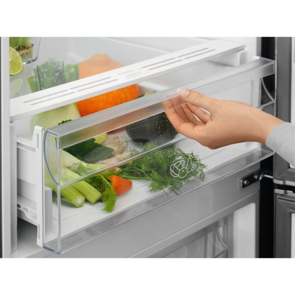 Electrolux LNT5ME32U1 324L Alttan Donduruculu Buzdolabı Inox