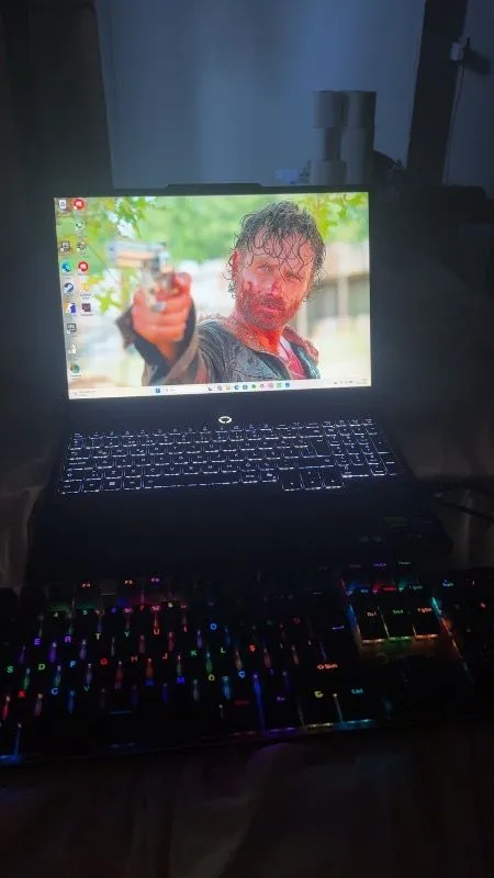 Lenovo Legion 5 15IRX10 Intel Core i7-13650HX 32GB 1TB SSD RTX 5060 8GB 15.3″ WUXGA (1920X1200) IPS 165Hz 115W Freedos Taşınabilir Bilgisayar 83LY00PYTR