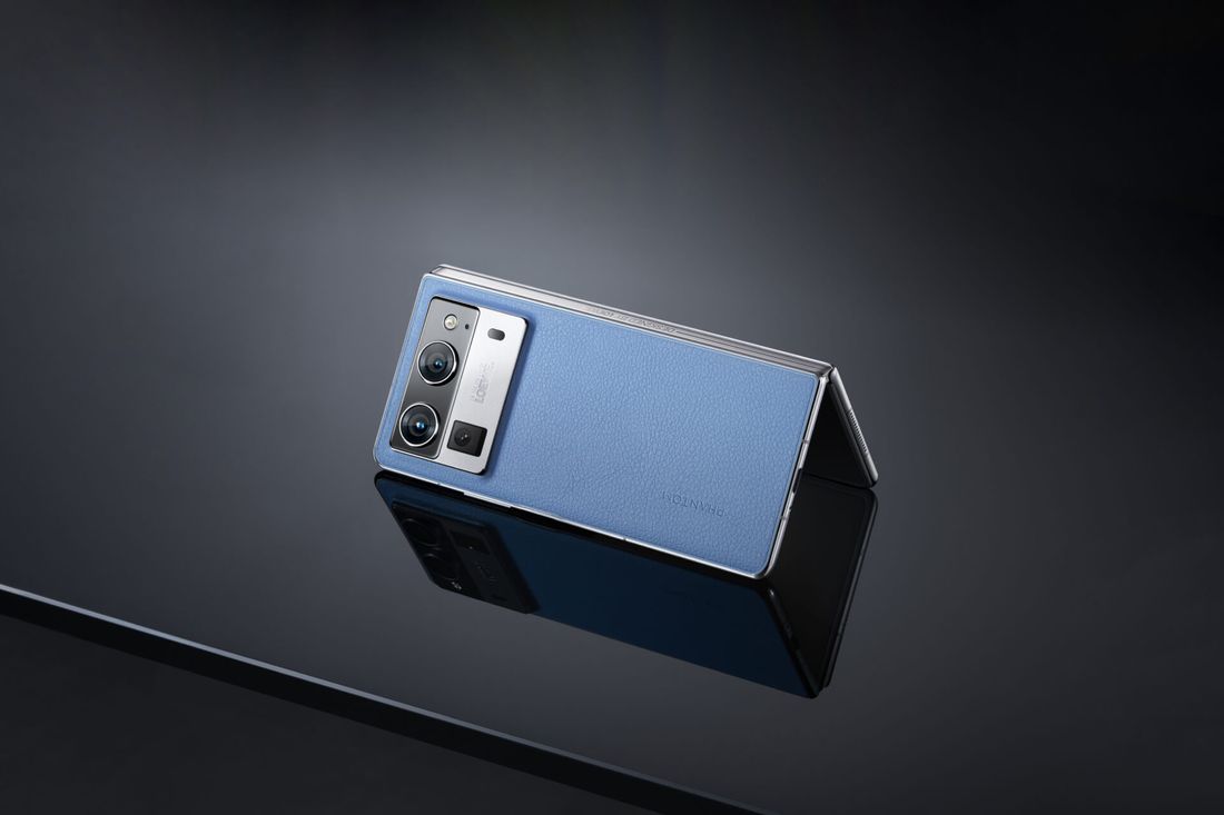 Tecno Phantom V Fold 2